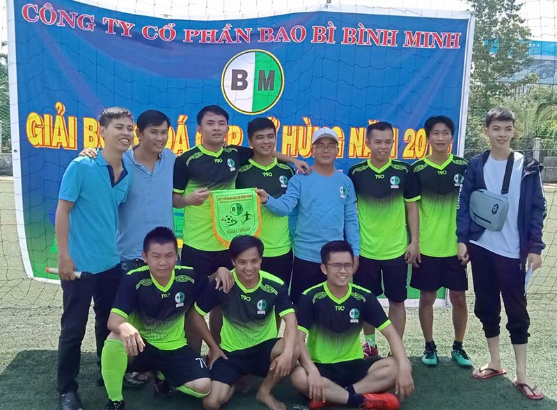 ngay-hoi-bong-da-tranh-cup-tu-hung